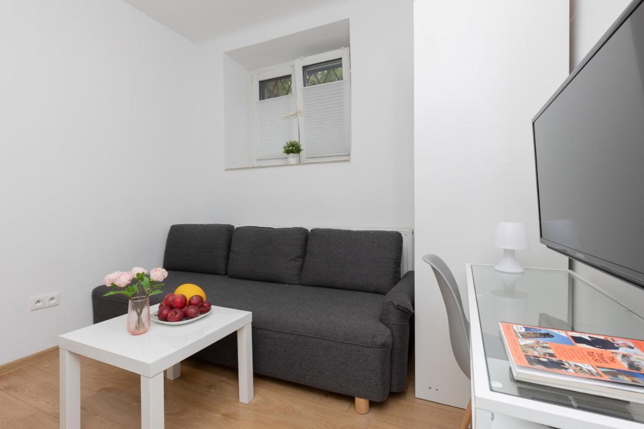 Lägenhet Micro Near Fort Mokotow By Renters Warszawa