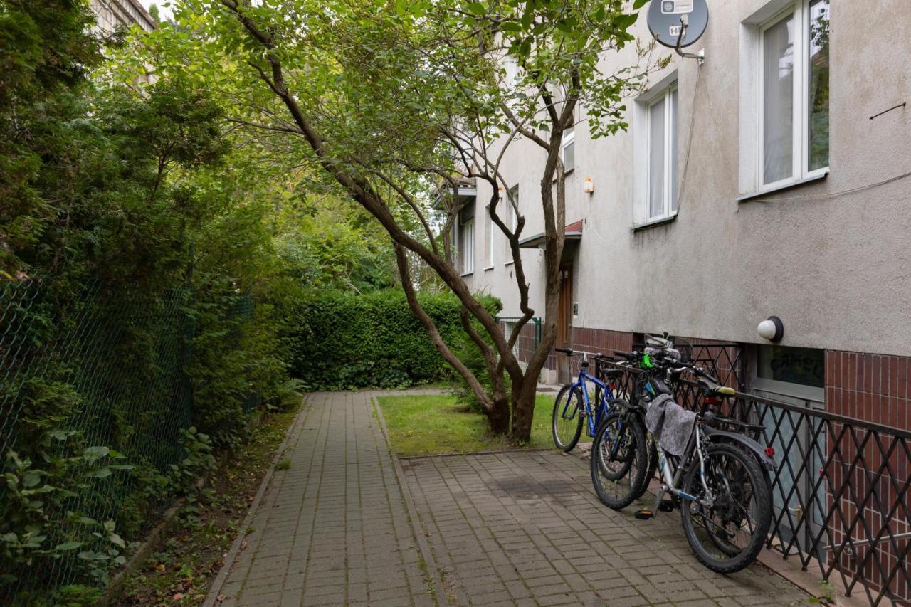 Micro Near Fort Mokotow By Renters Warszawa